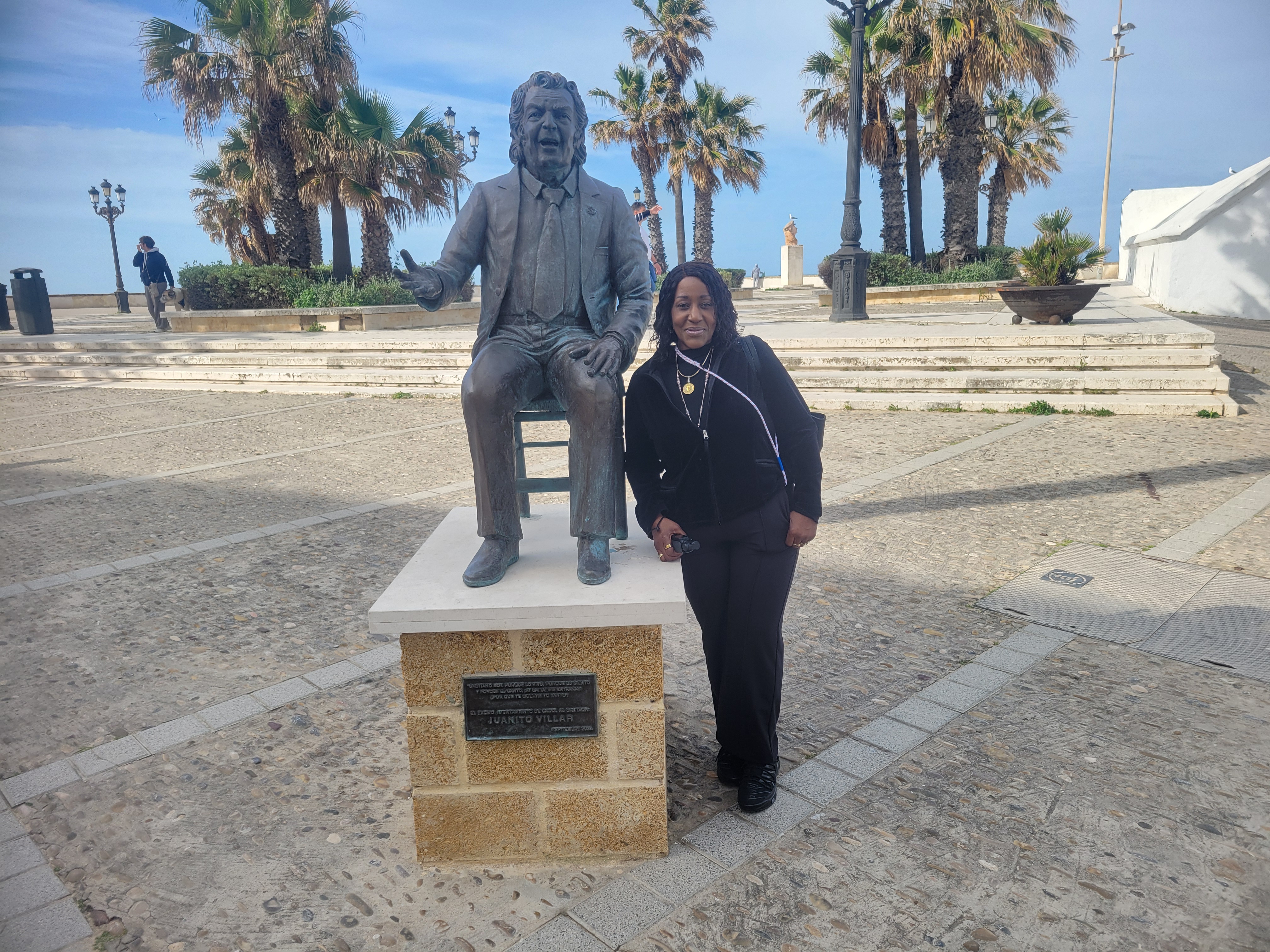 Statue of Juanito Villar